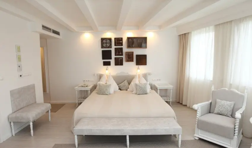 Sz�rcsa Hotel Sz�kesfeh�rv�r - Augusztus 20.