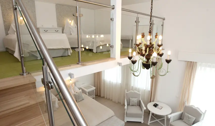 Sz�rcsa Hotel Sz�kesfeh�rv�r - Augusztus 20.