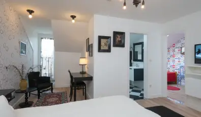 Sz�rcsa Hotel Sz�kesfeh�rv�r