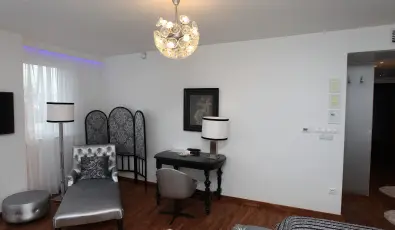 Sz�rcsa Hotel Sz�kesfeh�rv�r