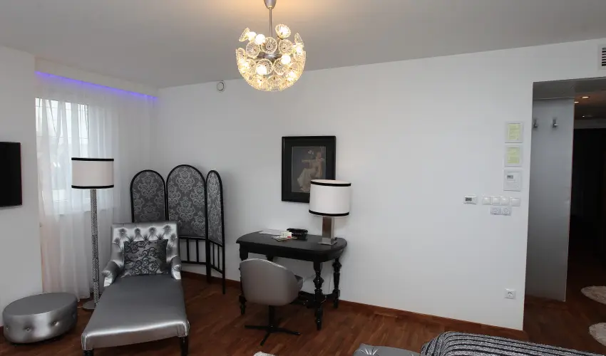 Sz�rcsa Hotel Sz�kesfeh�rv�r - Augusztus 20.