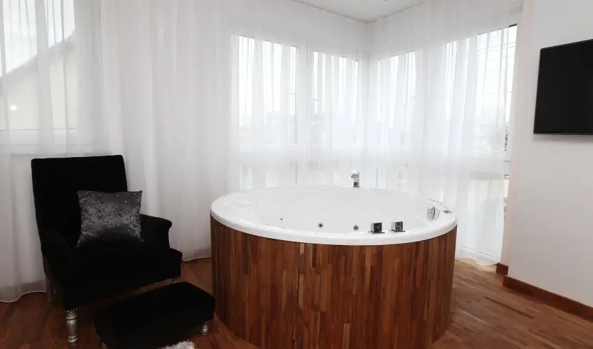 Sz�rcsa Hotel Sz�kesfeh�rv�r - Augusztus 20.