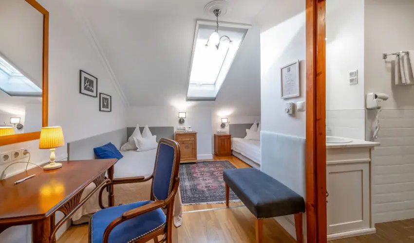 Sz�rcsa Hotel Sz�kesfeh�rv�r - Augusztus 20.