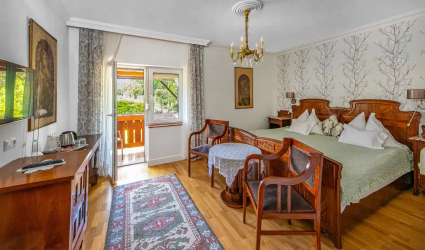 Sz�rcsa Hotel Sz�kesfeh�rv�r - Augusztus 20.