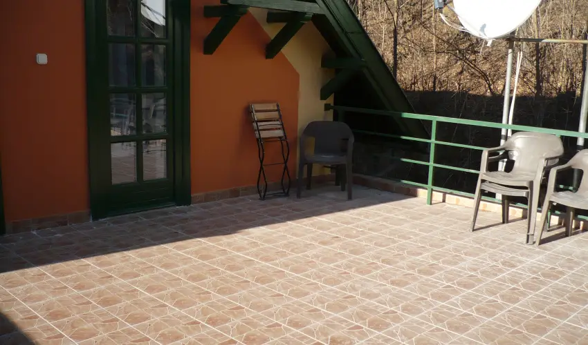 Szent Hubertus Panzi� Par�dsasv�r - Augusztus 20. (min. 2 �j)