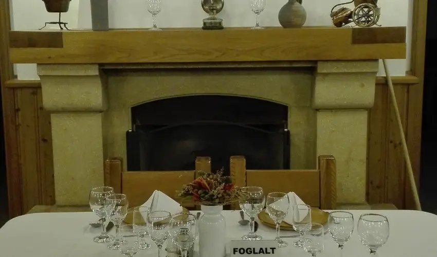 Szent Hubertus Panzi� Par�dsasv�r - Augusztus 20. (min. 2 �j)