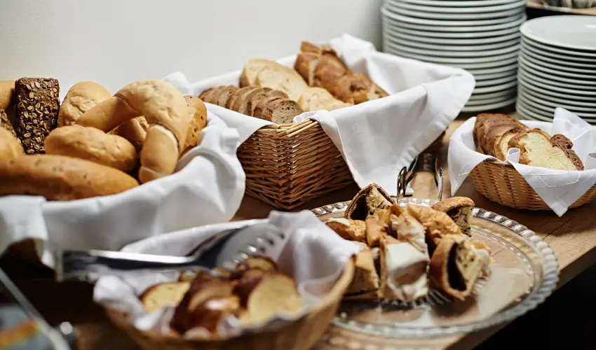 Hotel Adalbert - Szent Gyrgy Hz Esztergom - Augusztus 20.  (min. 3 j)