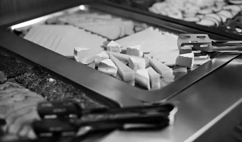 Hotel Adalbert - Boldog Meszl�nyi Zolt�n H�z  Esztergom - Augusztus 20. (min. 3 �j)