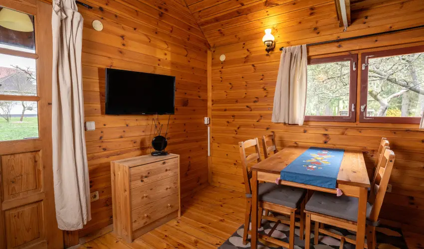 Szilv�sv�rad Camping & Apartman Szilv�sv�rad - Augusztus 20.