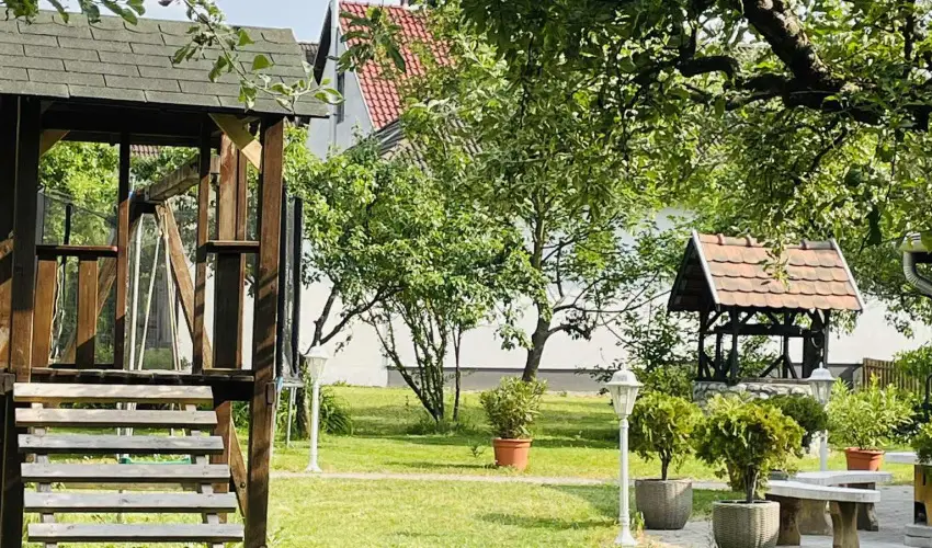 Szilv�sv�rad Camping & Apartman Szilv�sv�rad - Augusztus 20.