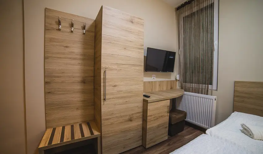 Szt�r Motel �s �tterem Balassagyarmat - Augusztus 20.