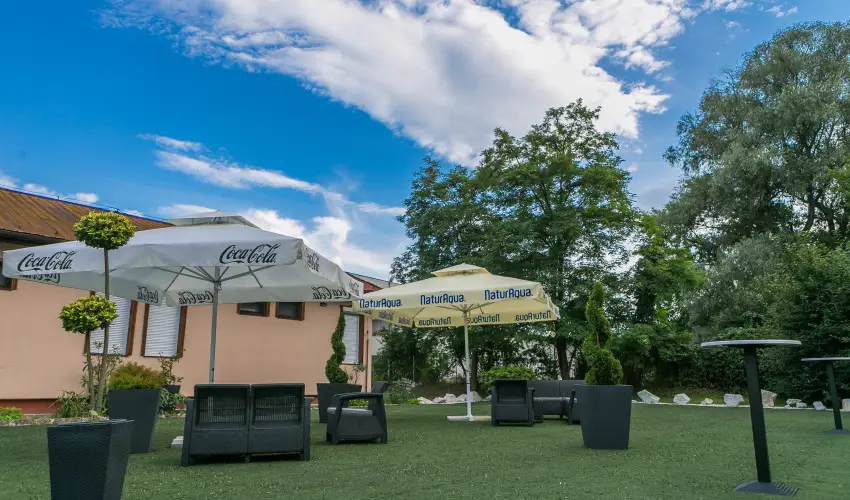 Szt�r Motel �s �tterem Balassagyarmat - Augusztus 20.