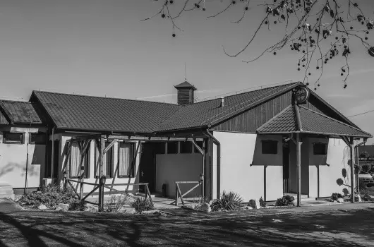 Szt�r Motel �s �tterem - Augusztus 20.