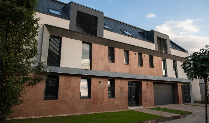 Tahiti Resort Apartments Hajdszoboszl - Augusztus 20. - teljes elrefizetssel