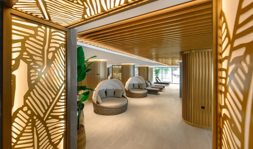 Kenese Bay Garden Resort & Conference Balatonkenese - Augusztus 20. (min. 3 j)