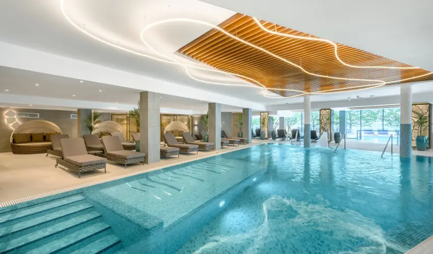 Kenese Bay Garden Resort & Conference Balatonkenese - Augusztus 20. (min. 3 j)