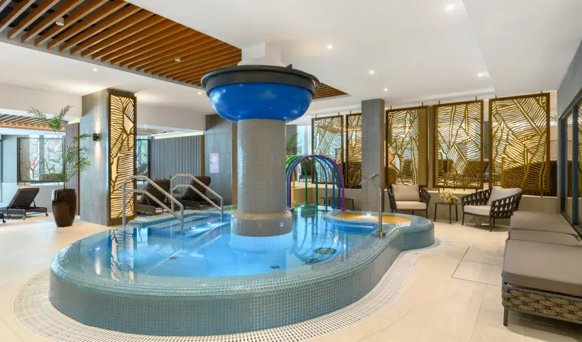 Kenese Bay Garden Resort & Conference Balatonkenese - Augusztus 20. (min. 3 j)