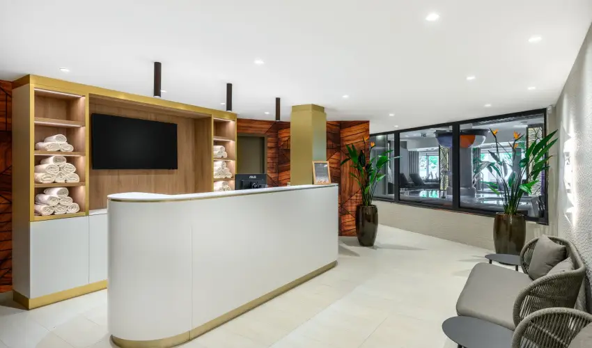 Kenese Bay Garden Resort & Conference Balatonkenese - Augusztus 20. (min. 3 j)