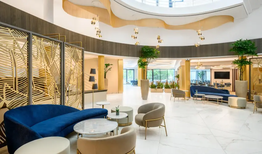 Kenese Bay Garden Resort & Conference Balatonkenese - Augusztus 20. (min. 3 j)