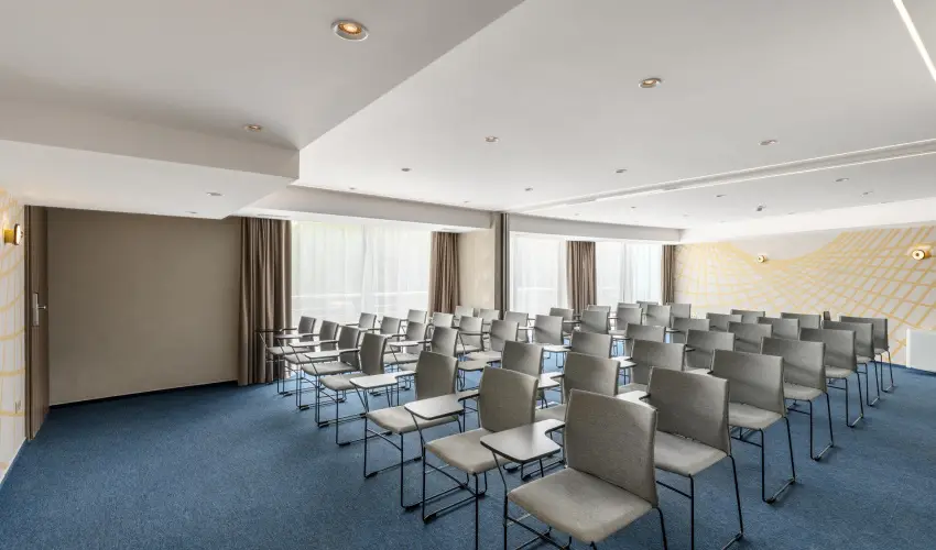 Kenese Bay Garden Resort & Conference Balatonkenese - Augusztus 20. (min. 3 j)