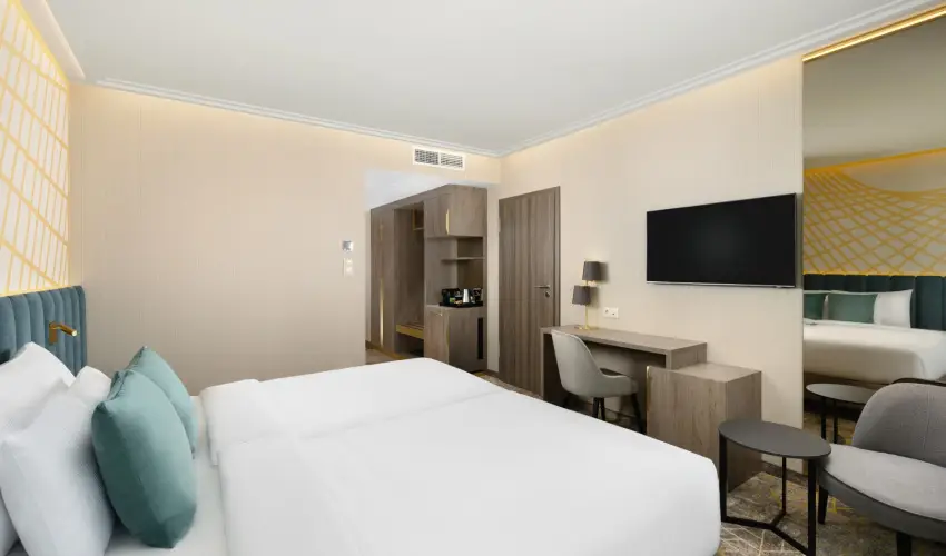 Kenese Bay Garden Resort & Conference Balatonkenese - Augusztus 20. (min. 3 j)