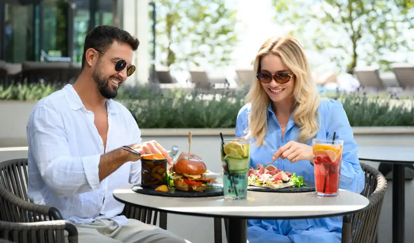 Kenese Bay Garden Resort & Conference Balatonkenese - Augusztus 20. (min. 3 j)