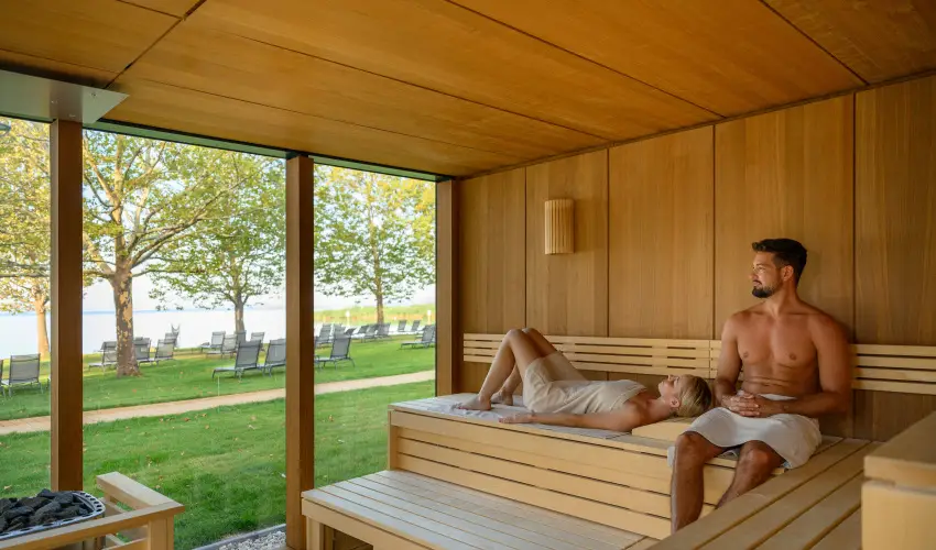 Kenese Bay Garden Resort & Conference Balatonkenese - Augusztus 20. (min. 3 j)