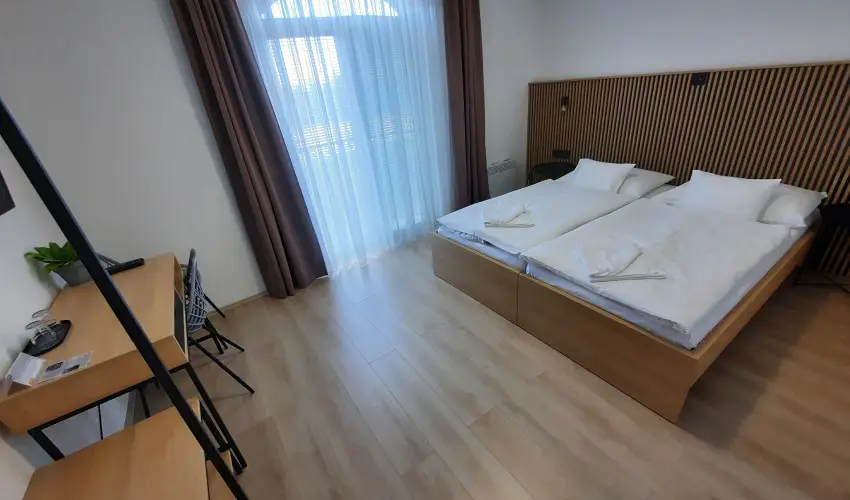 Svirg Terml Panzi Hajdnns - Augusztus 20.