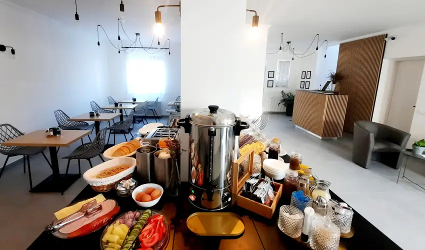 Svirg Terml Panzi Hajdnns - Augusztus 20.