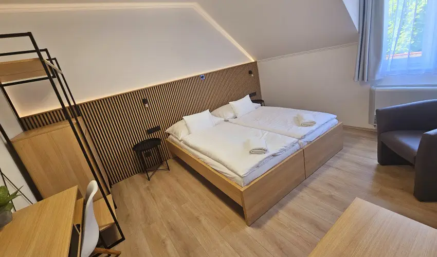 Svirg Terml Panzi Hajdnns - Augusztus 20.