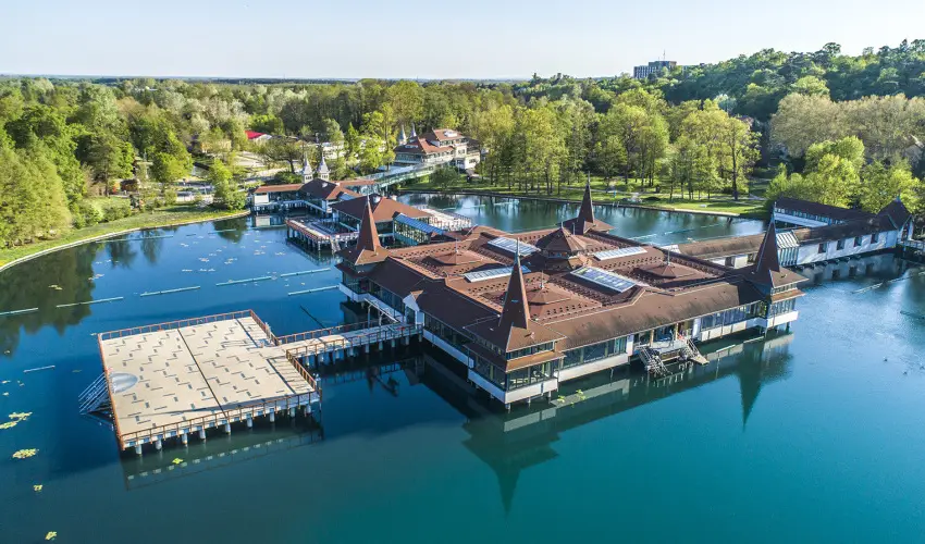 Hotel FIT H�v�z H�v�z - Augusztus 20. (min. 2 �j)