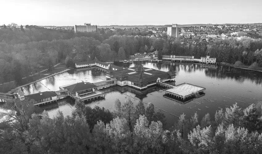 Hotel FIT H�v�z H�v�z - Augusztus 20. (min. 2 �j)