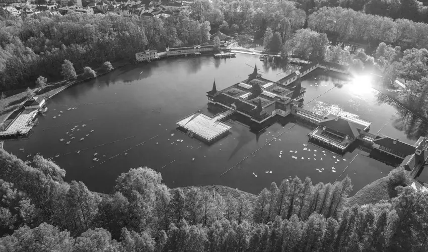 Hotel FIT H�v�z H�v�z - Augusztus 20. (min. 2 �j)