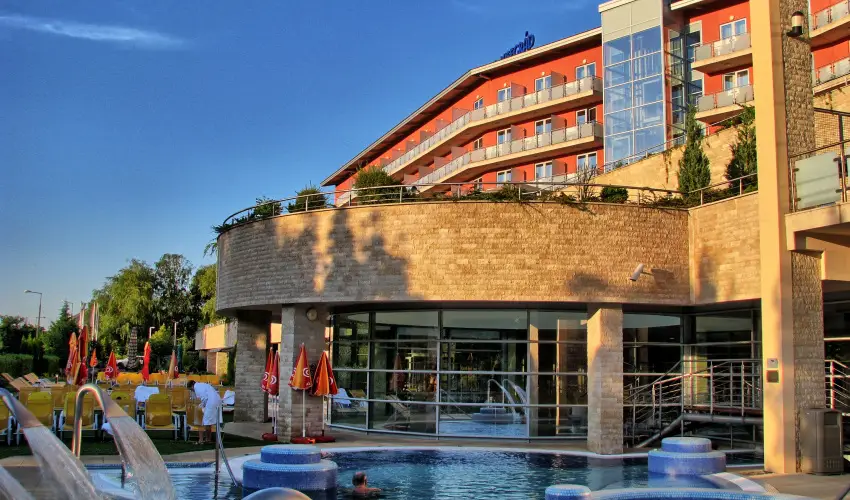 Thermal Hotel Visegrd Visegrd - Augusztus 20. - teljes elrefizetssel (min. 3 j)