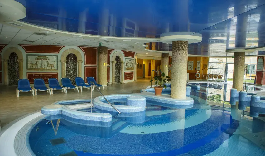 Thermal Hotel Visegrd Visegrd - Augusztus 20. - teljes elrefizetssel (min. 3 j)