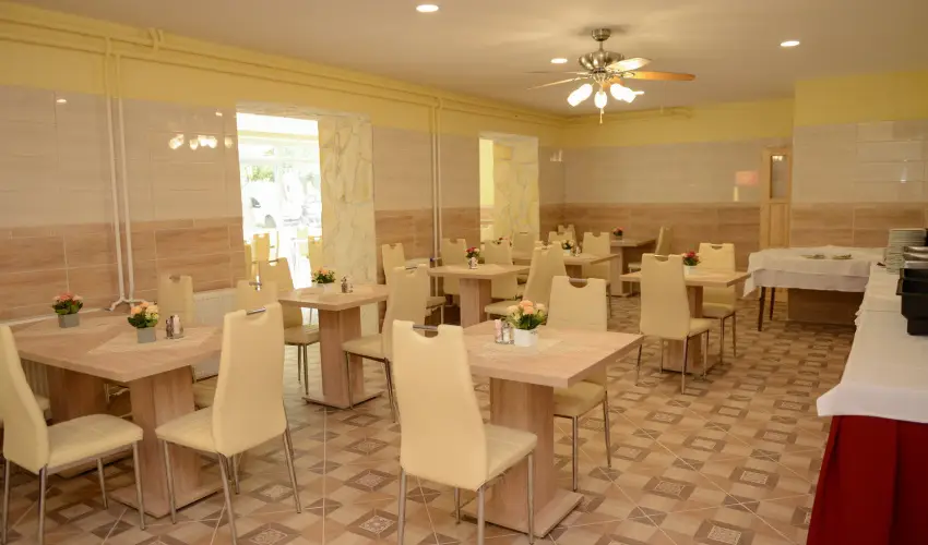 Thermal Panzi� Igal Igal - Augusztus 20. (min. 2 �j)