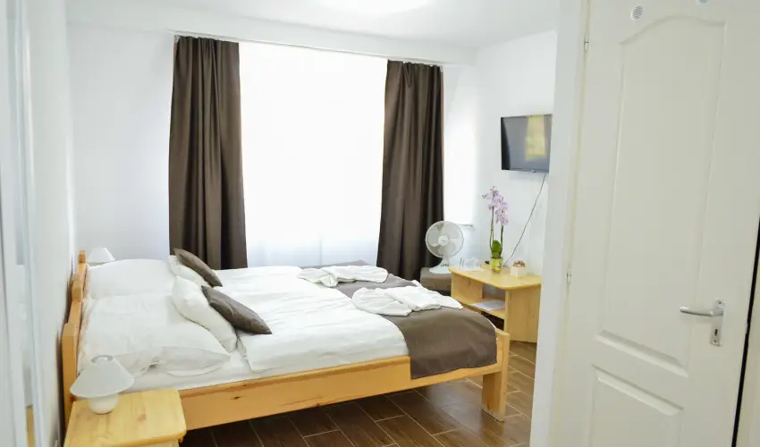 Thermal Panzi� Igal Igal - Augusztus 20. (min. 2 �j)