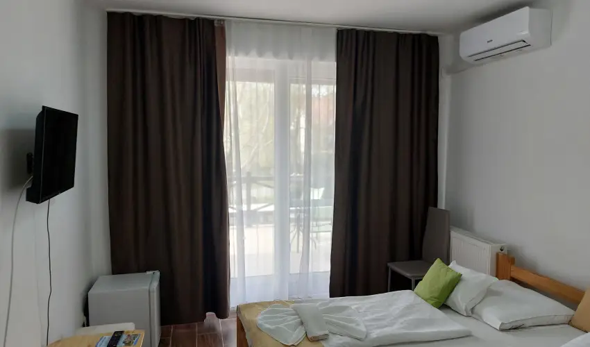 Thermal Panzi� Igal Igal - Augusztus 20. (min. 2 �j)
