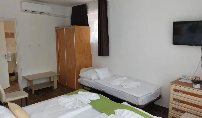 Thermal Panzi� Igal Igal - Augusztus 20. (min. 2 �j)
