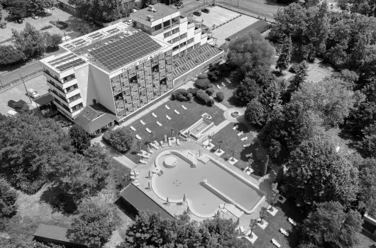 Thermal Hotel Garden - Augusztus 20. (min. 2 �j)