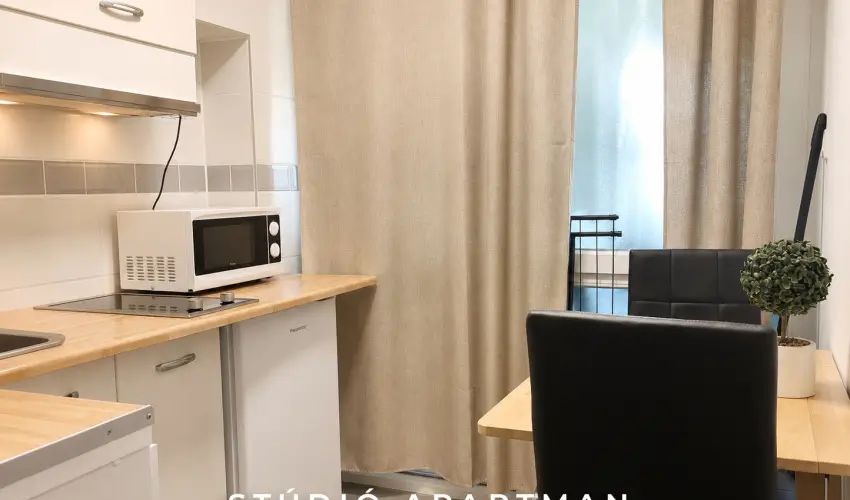 Tisza Gy�ngye Apartmanok Szeged - Augusztus 20.