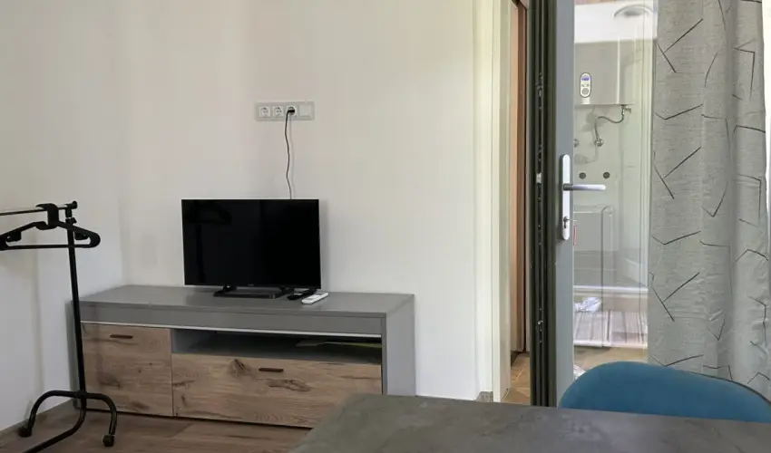 Tisza Gy�ngye Apartmanok Szeged - Augusztus 20.