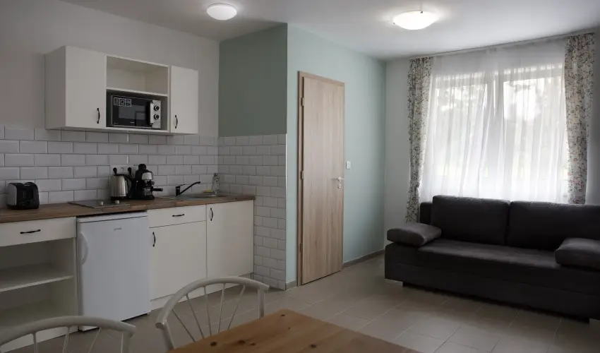 T�-Part Panzi� & Rendezv�nyk�zpont K�szeg - Augusztus 20.