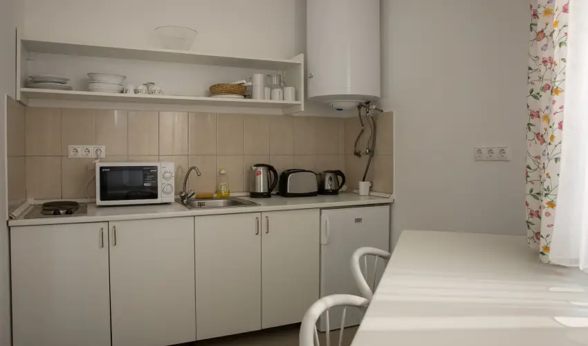 T�-Part Panzi� & Rendezv�nyk�zpont K�szeg - Augusztus 20.