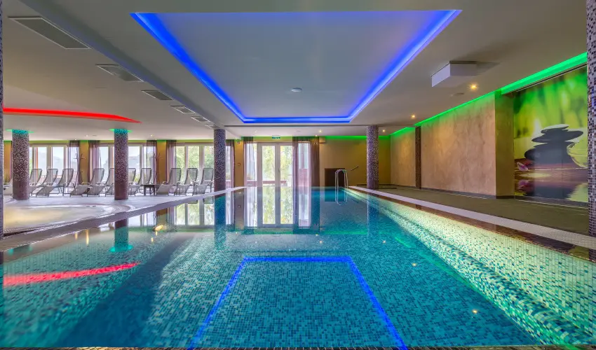 T Wellness Hotel Bnk - Augusztus 20 - hossz htvge