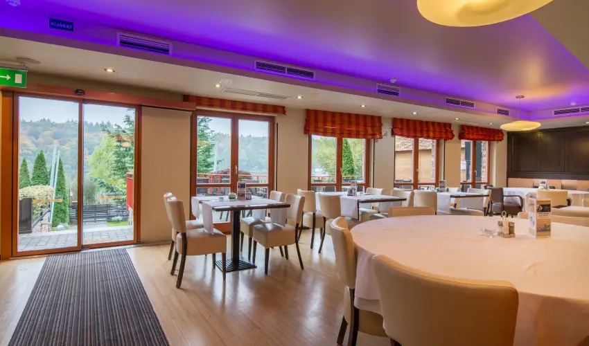 T Wellness Hotel Bnk - Augusztus 20 - hossz htvge