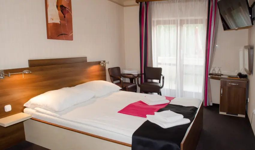 T Wellness Hotel Bnk - Augusztus 20 - hossz htvge