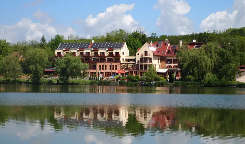 T Wellness Hotel Bnk - Augusztus 20 - hossz htvge