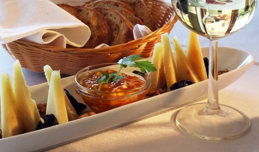 T Wellness Hotel Bnk - Augusztus 20 - hossz htvge