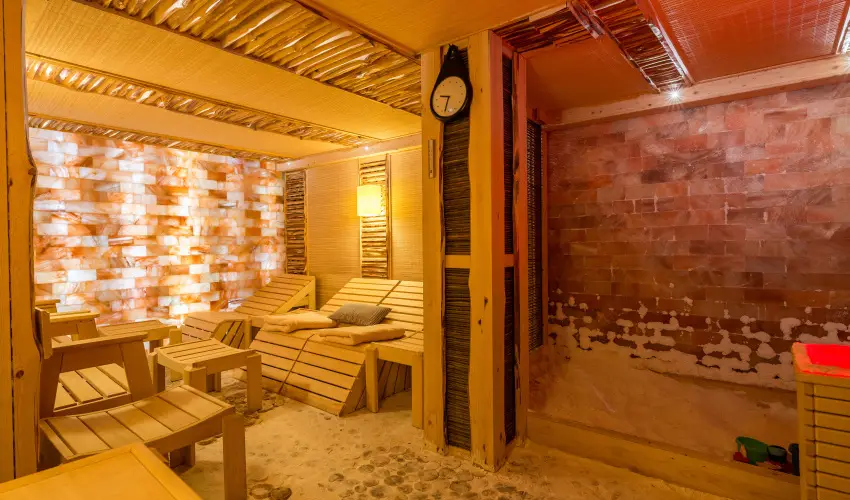 T Wellness Hotel Bnk - Augusztus 20 - hossz htvge